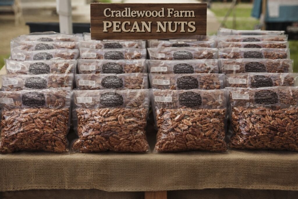 200g shelled Pecan nuts, vacuum sealed